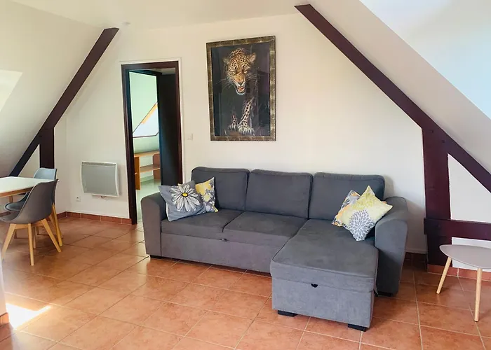 Appartement Situe Pres Des Plages Et Du Golf