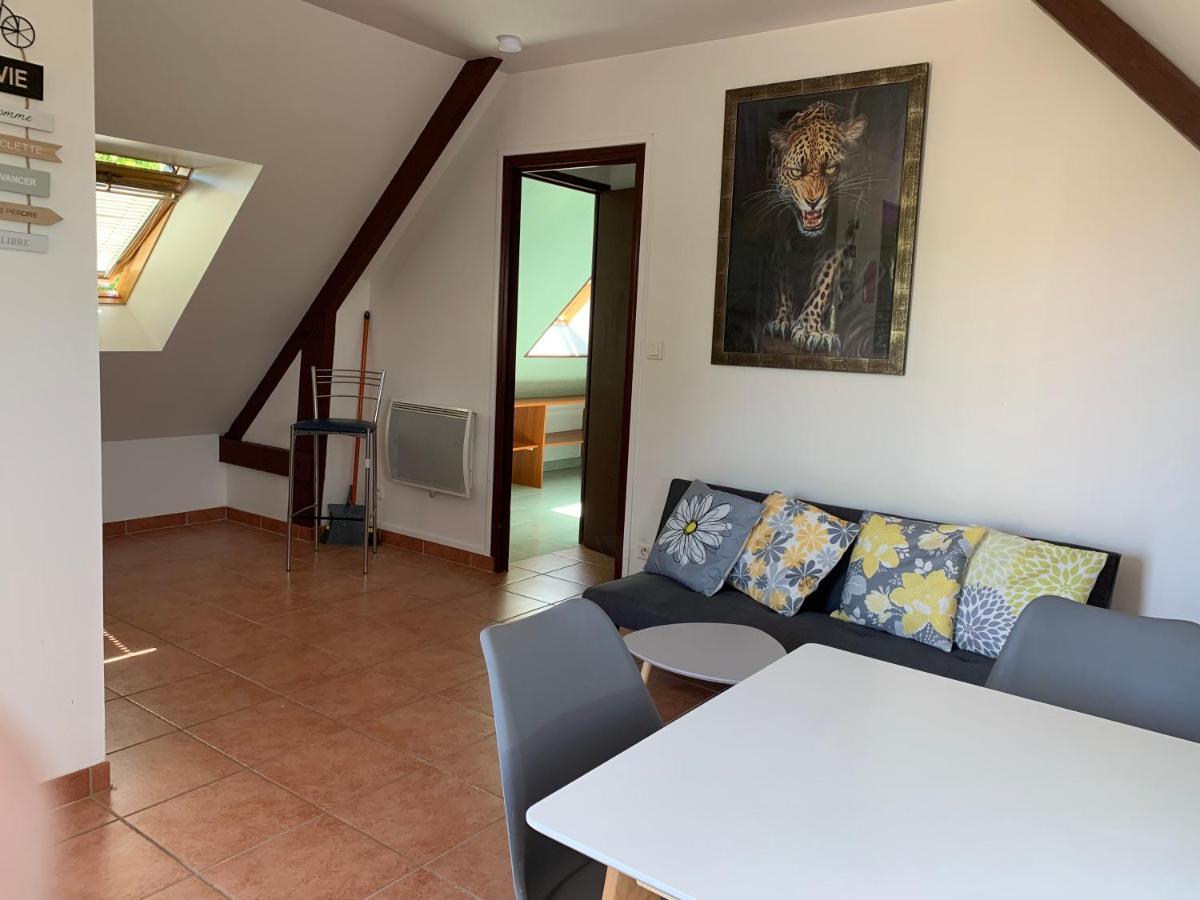 Situe Pres Des Plages Et Du Golf Apartment