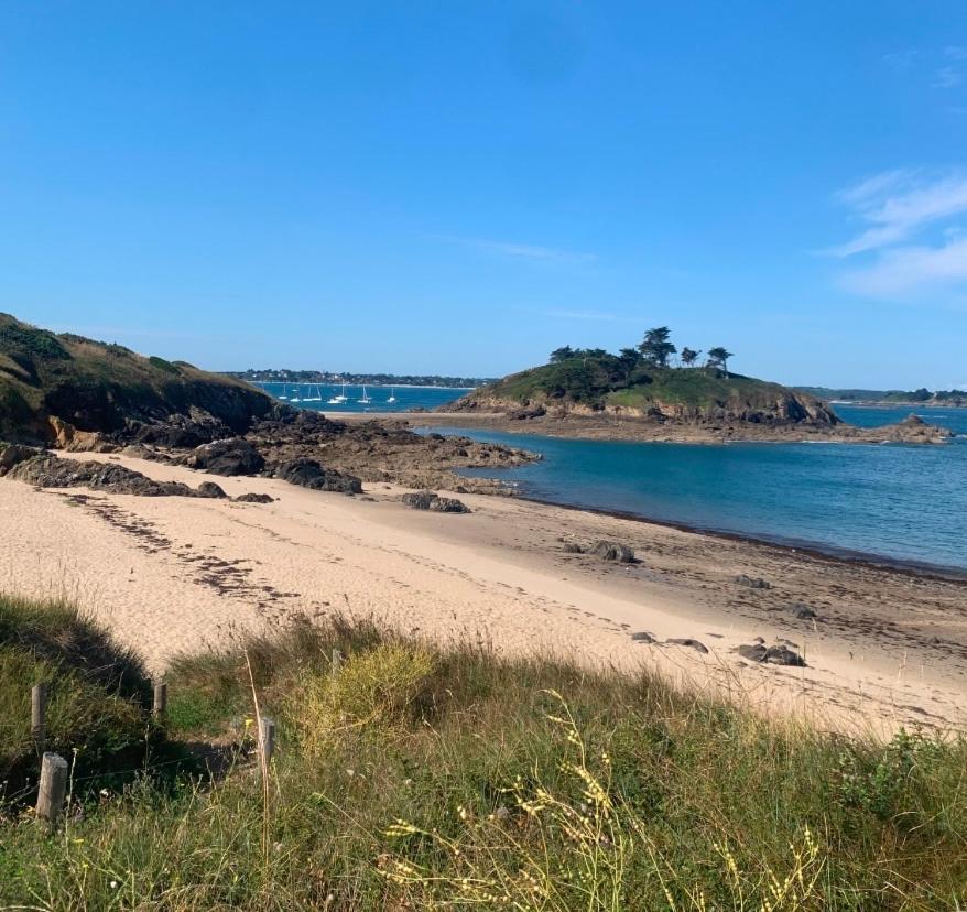Apartment Situe Pres Des Plages Et Du Golf