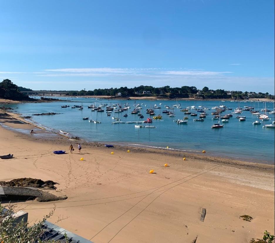 Apartment Situe Pres Des Plages Et Du Golf Saint-Briac-sur-Mer